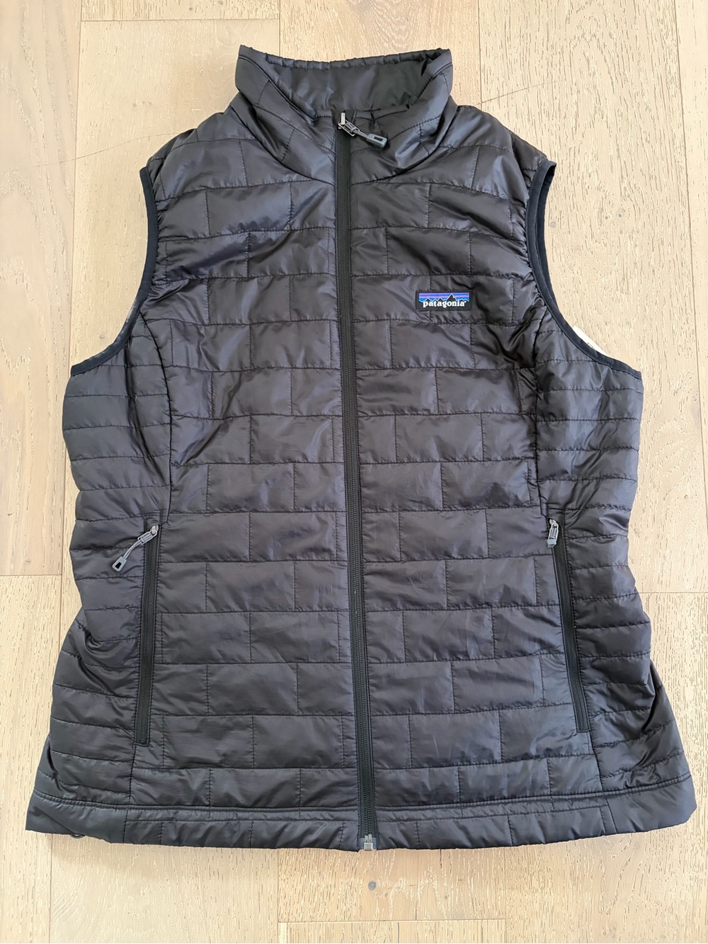 Patagonia Women’s Nano Puff Packable Insulated Quilted Vest Black L